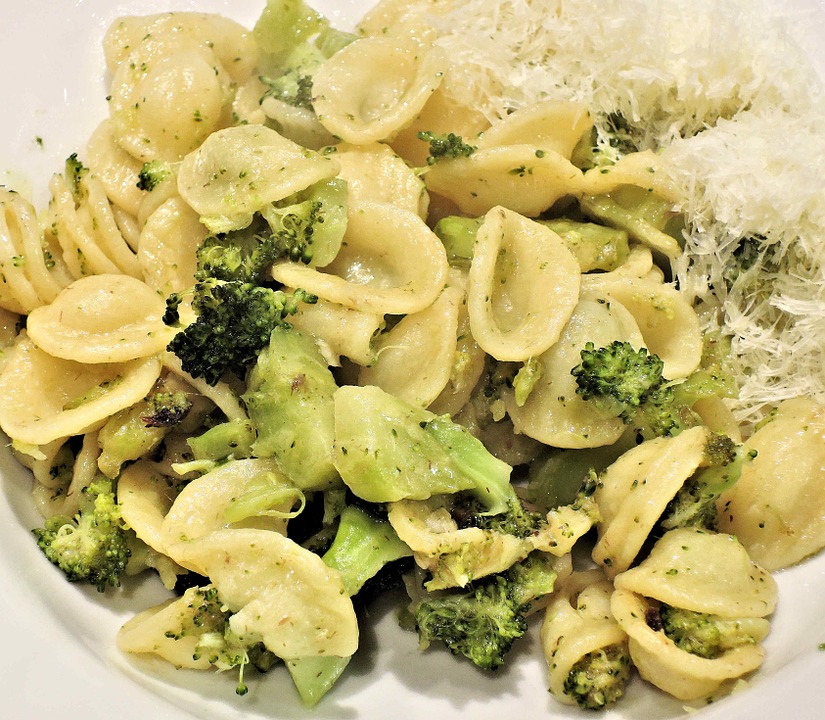 Orecchiette mit Brokkoli und Käse