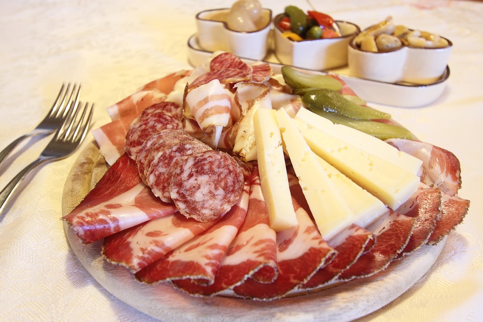 Wurst und Käsespezialitäten aus Apulien